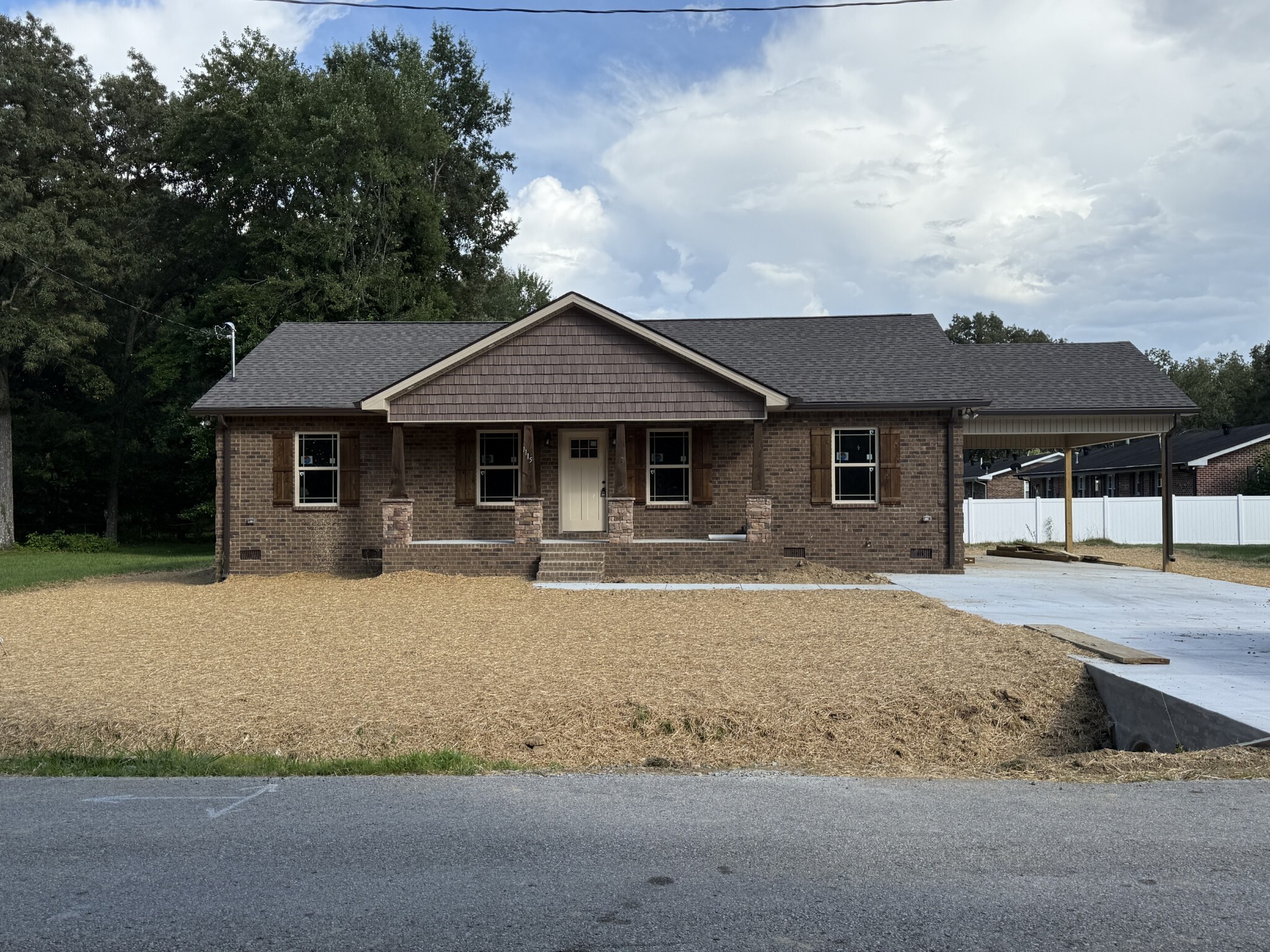 Property Photo: 1115 Jackson St TN 37355