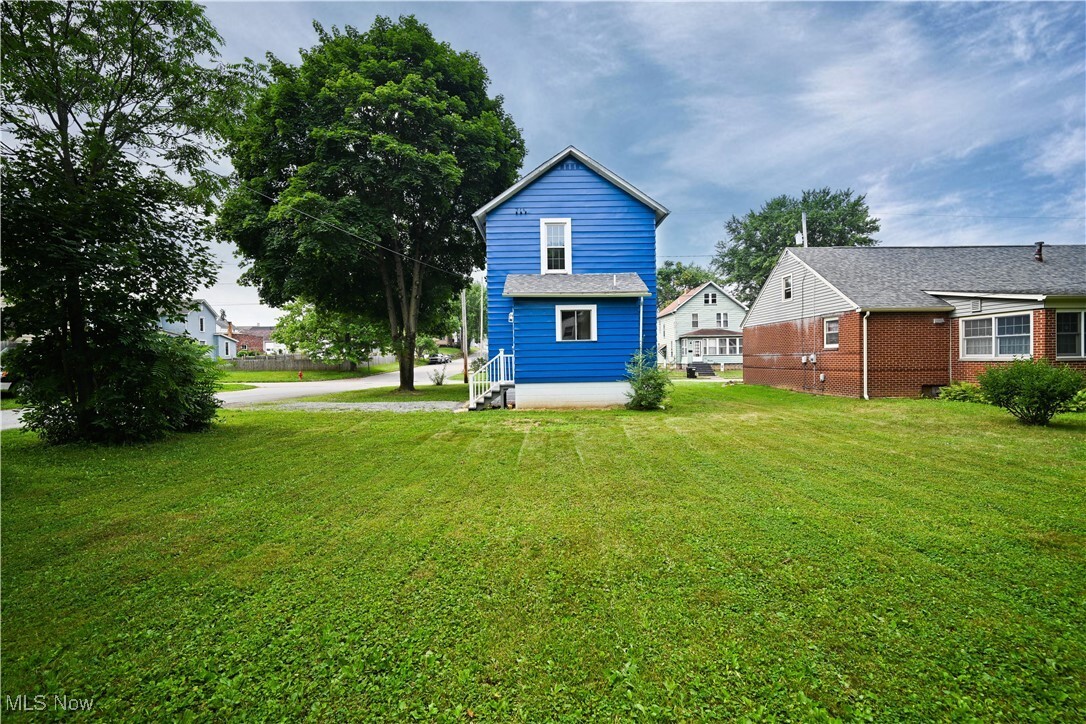 Property Photo: 420 E North Avenue OH 44413