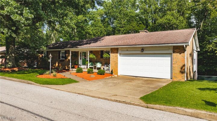 6 Ashwood Drive  Vienna WV 26105 photo