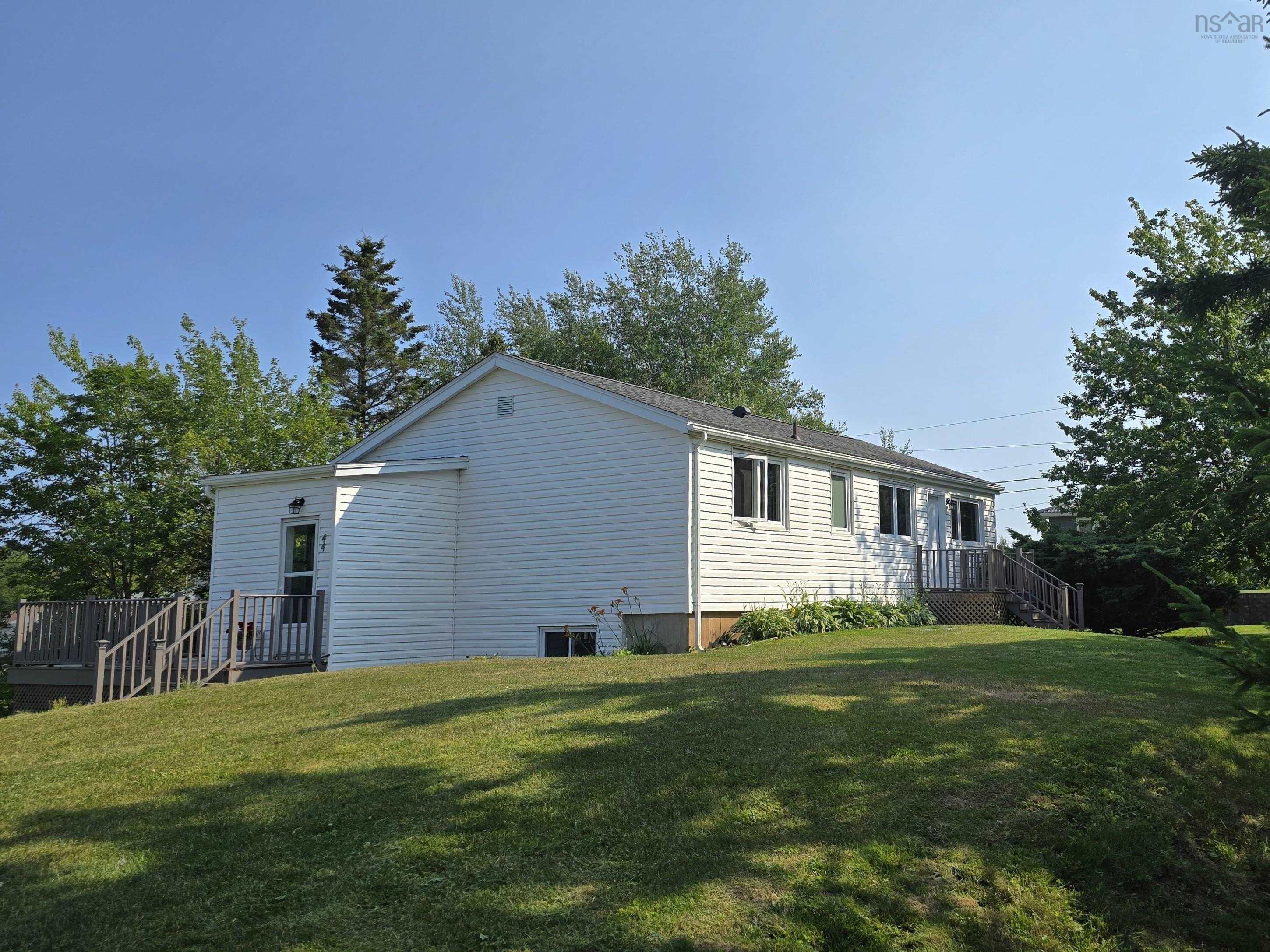 44 Bissett Lake Road  Cole Harbour NS B2V 2T3 photo