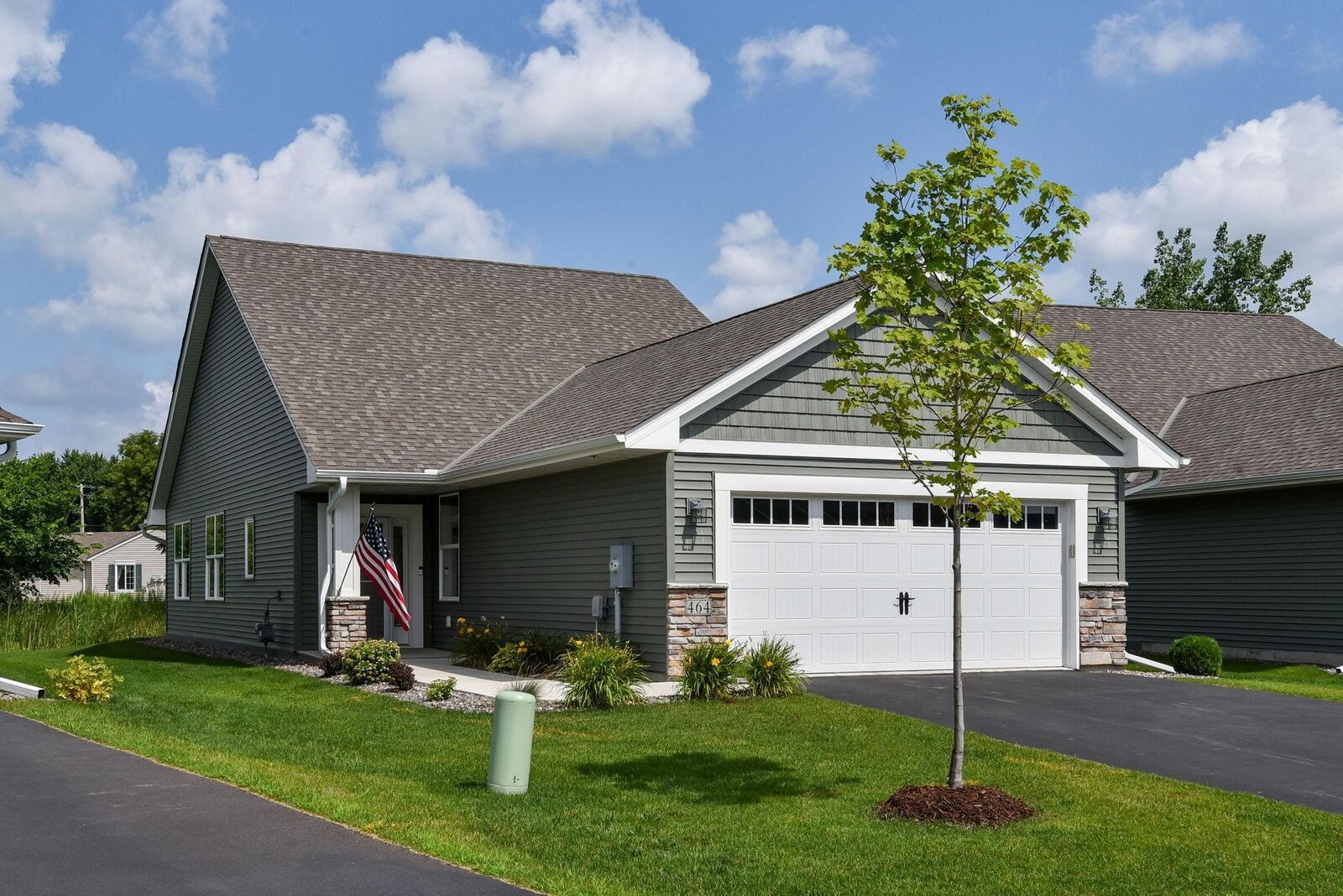 Property Photo:  464 Laura Lane SE  MN 55376 