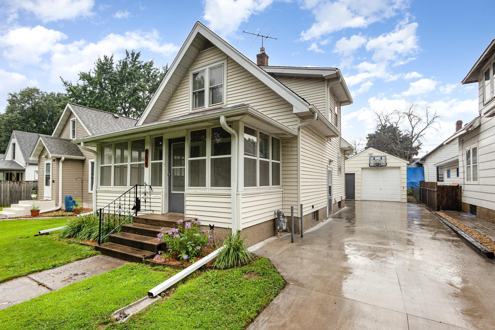 Property Photo: 304 8th Avenue S MN 55075