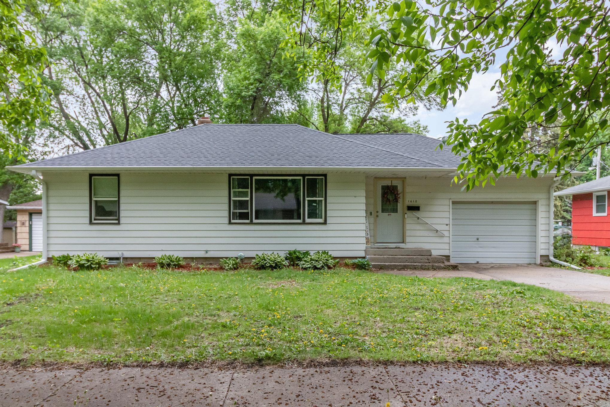 1610 Knight Avenue N  Glencoe MN 55336 photo