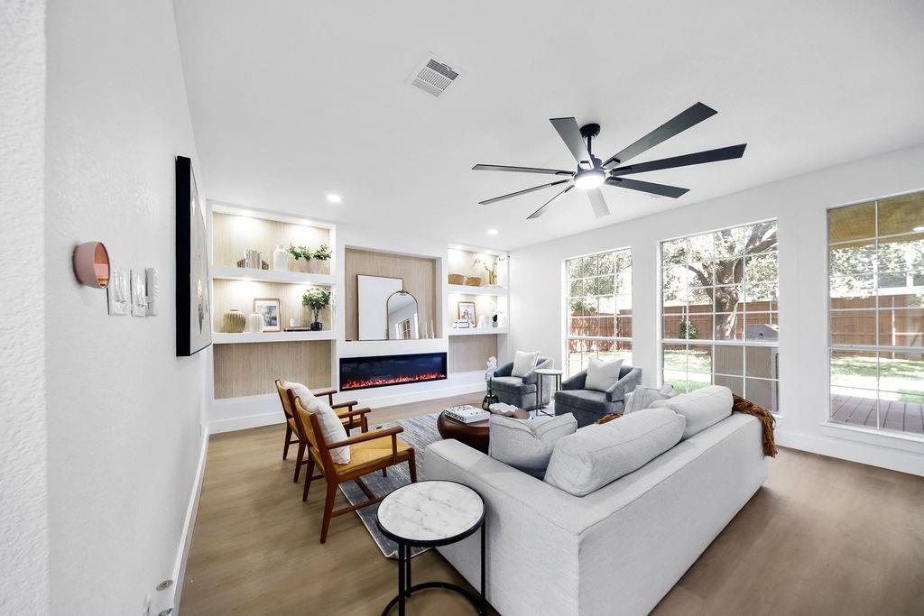 Property Photo: 7505 Larchmont Drive TX 75252