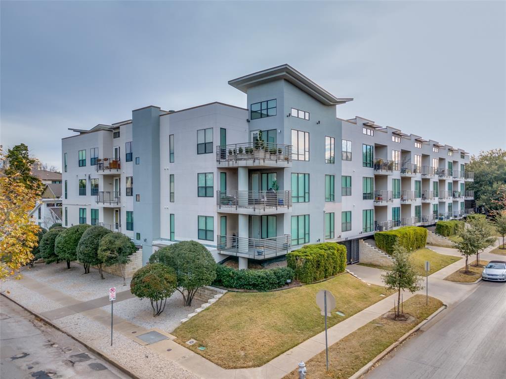 Property Photo: 4040 N Hall Street 113 TX 75219