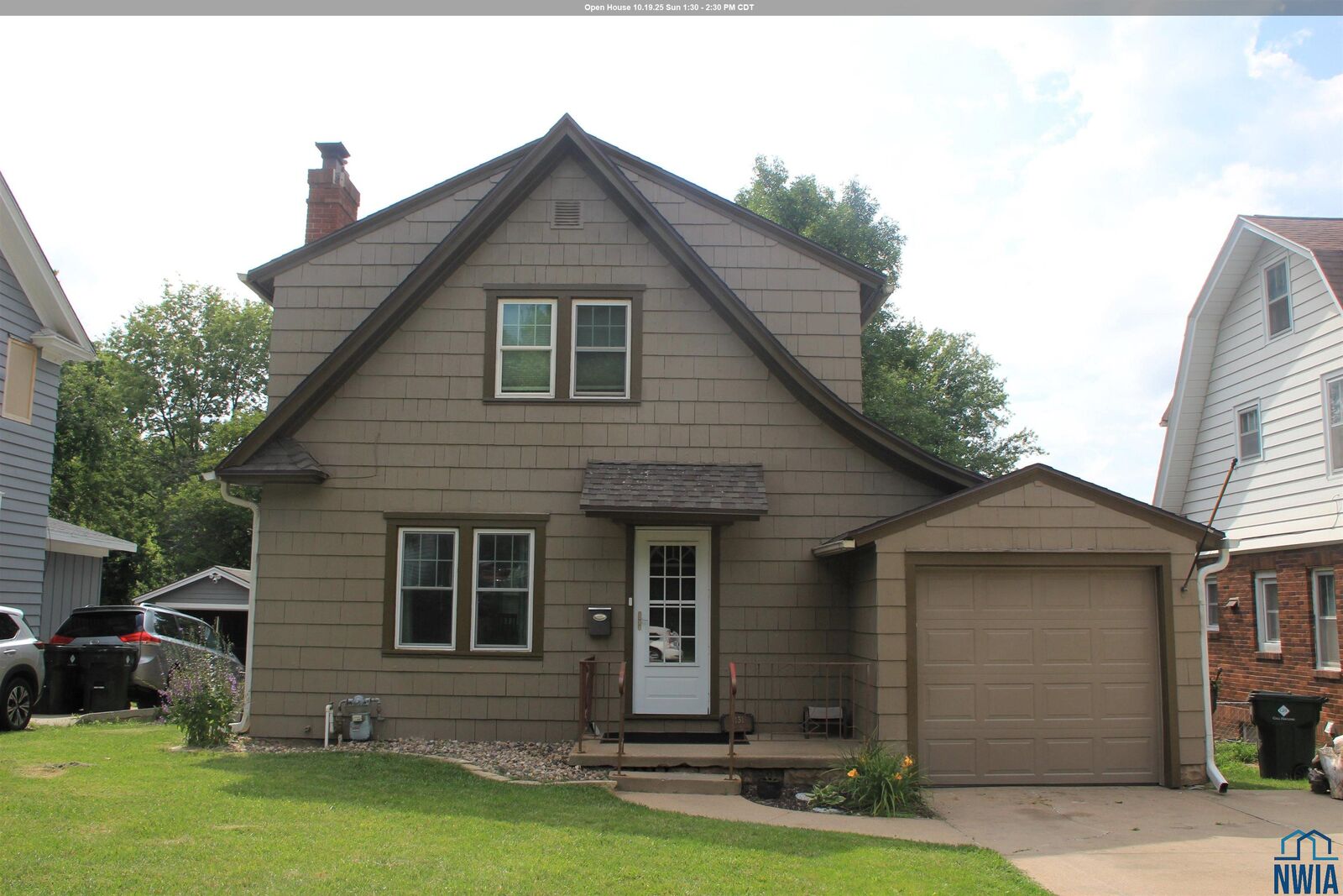Property Photo: 3131 Grandview IA 51104