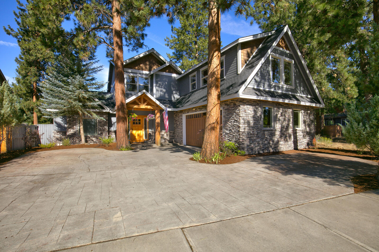 Property Photo: 60829 Yellow Leaf Street OR 97702