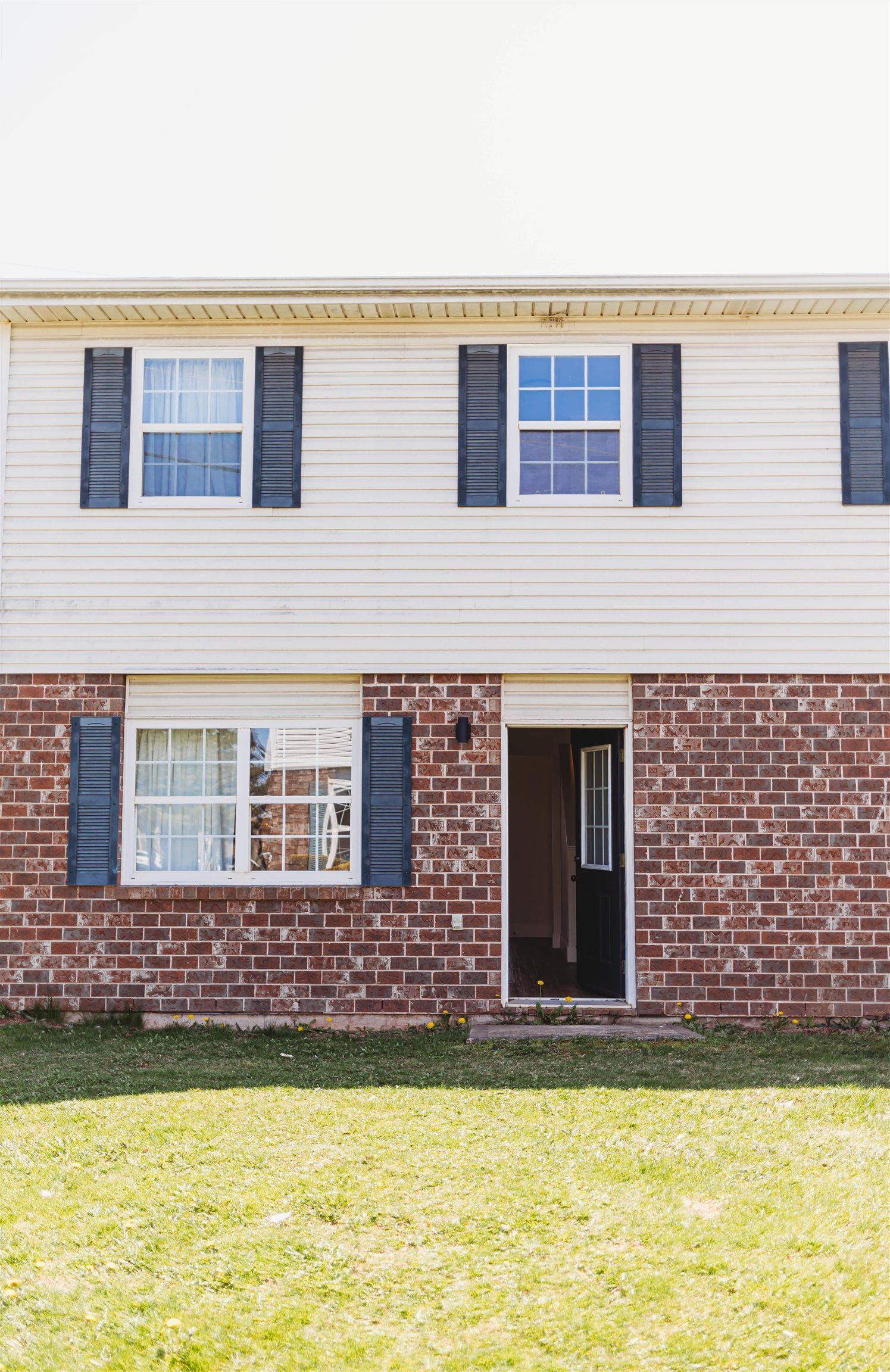 Property Photo: 525 University Avenue PE C1A 9M8