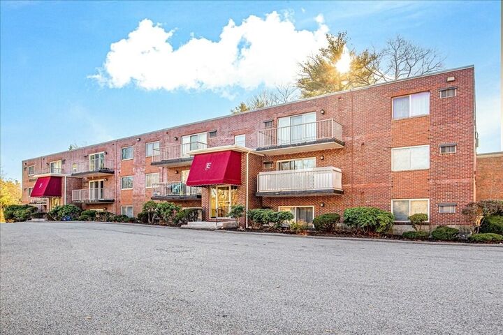 Property Photo:  31 Hamlin A-14  MA 02492 