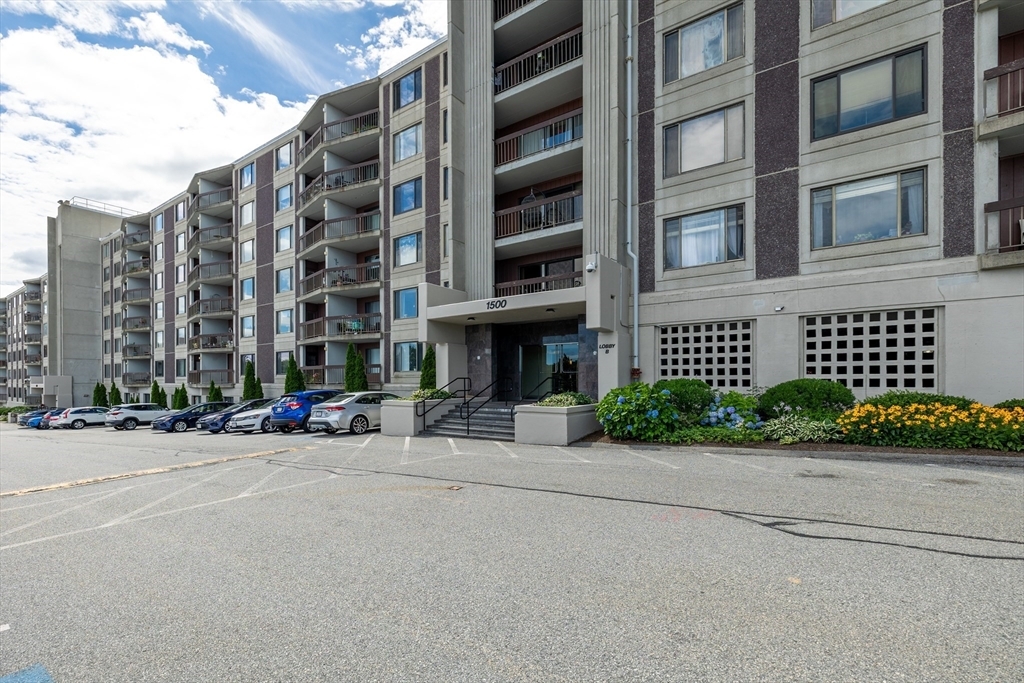 Property Photo: 1500 Worcester Rd 217 MA 01702
