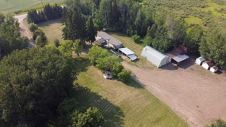 Property Photo:  670051A Highway 813  AB T9S 2A6 