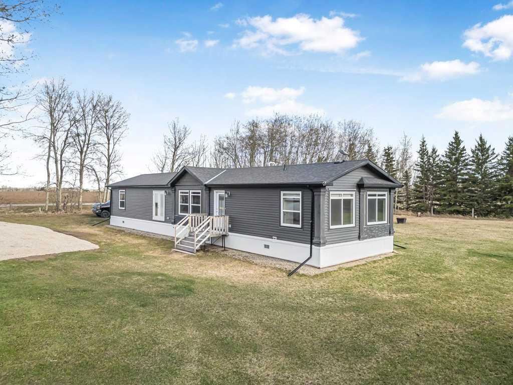 Photo de la propriété: 390022 Range Road 4-2 AB T0M 0P0