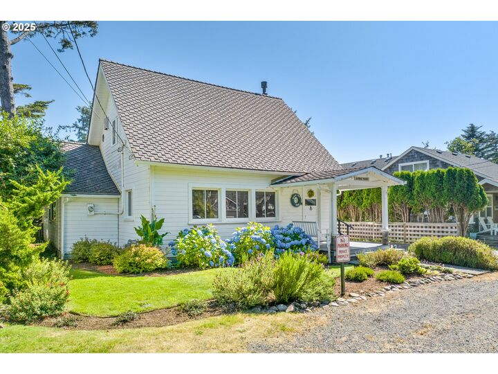 Property Photo:  179 E Monroe St  OR 97110 