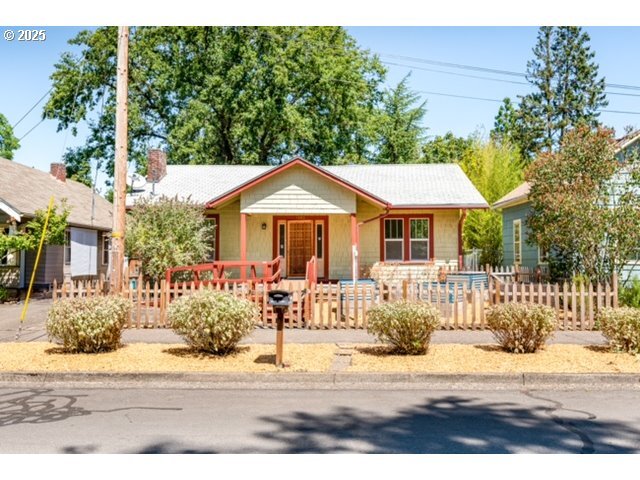1885 W 15th Ave  Eugene OR 97402 photo