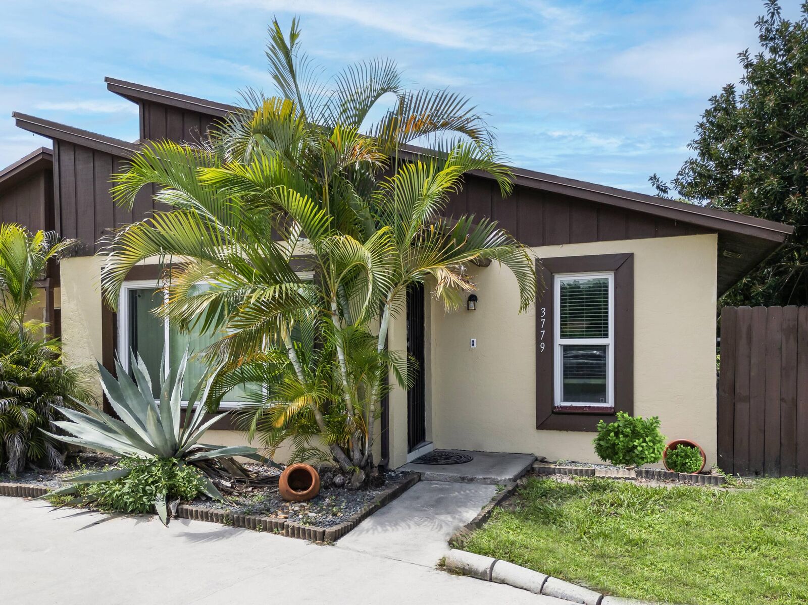 Property Photo: 3779 Mil Pond Court FL 33463