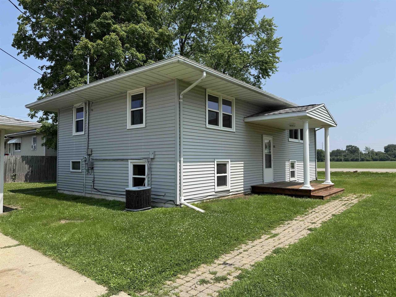 Property Photo: 875 East Holiday Drive WI 53511