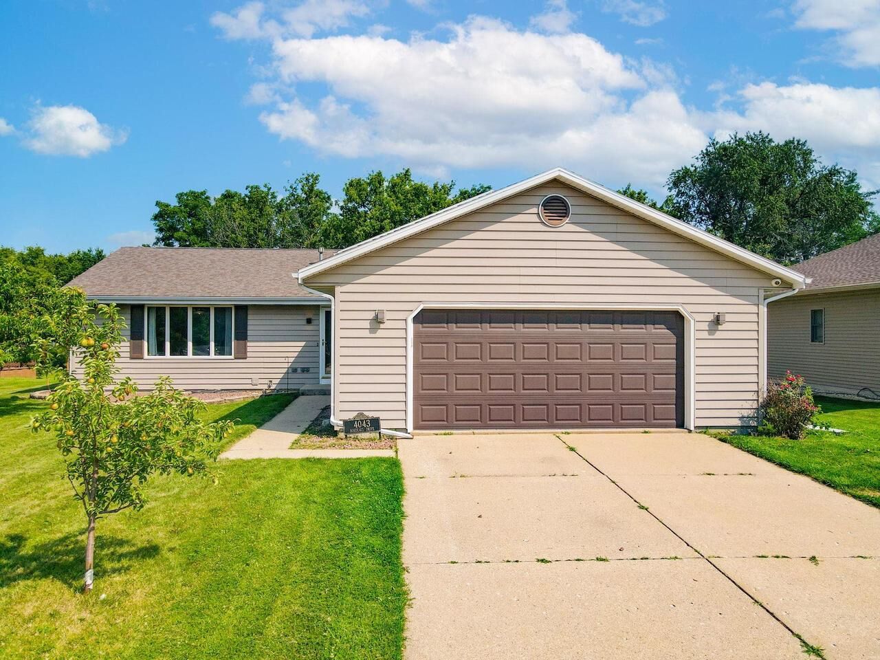 Property Photo: 4043 Bordeaux Drive WI 53546