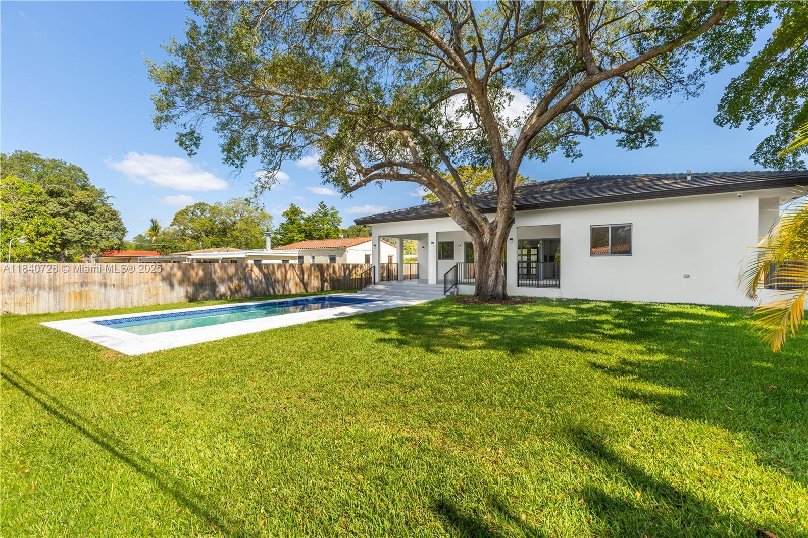 Property Photo:  1030 NE 121st St  FL 33161 
