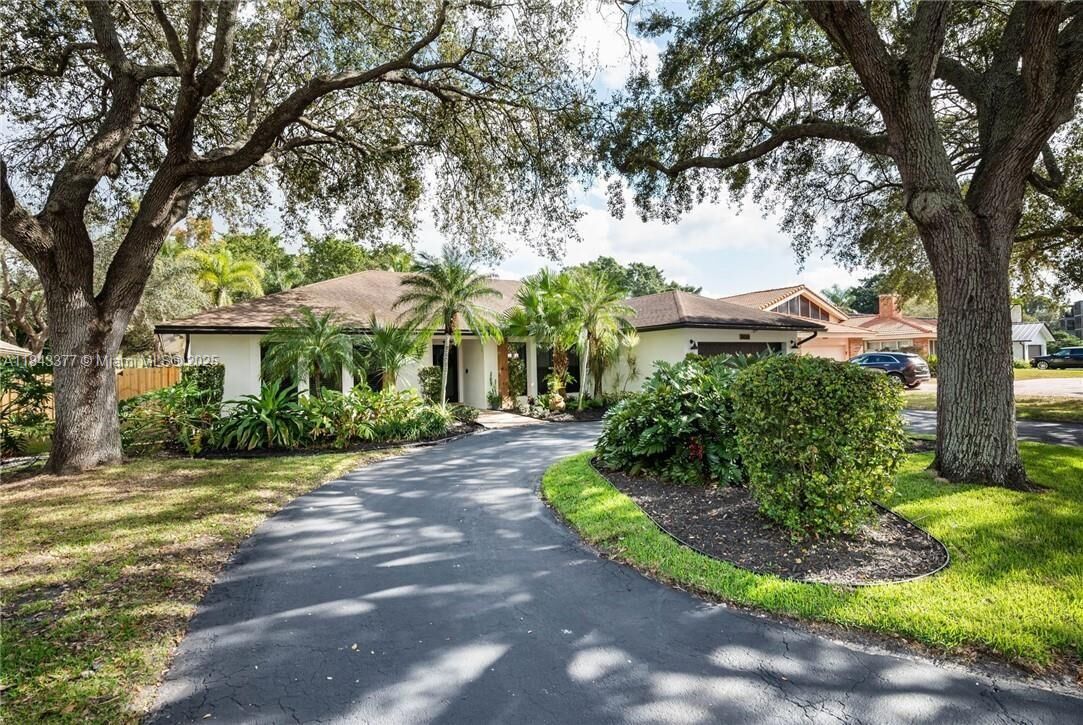 Property Photo: 1030 SW 91st Ave FL 33324