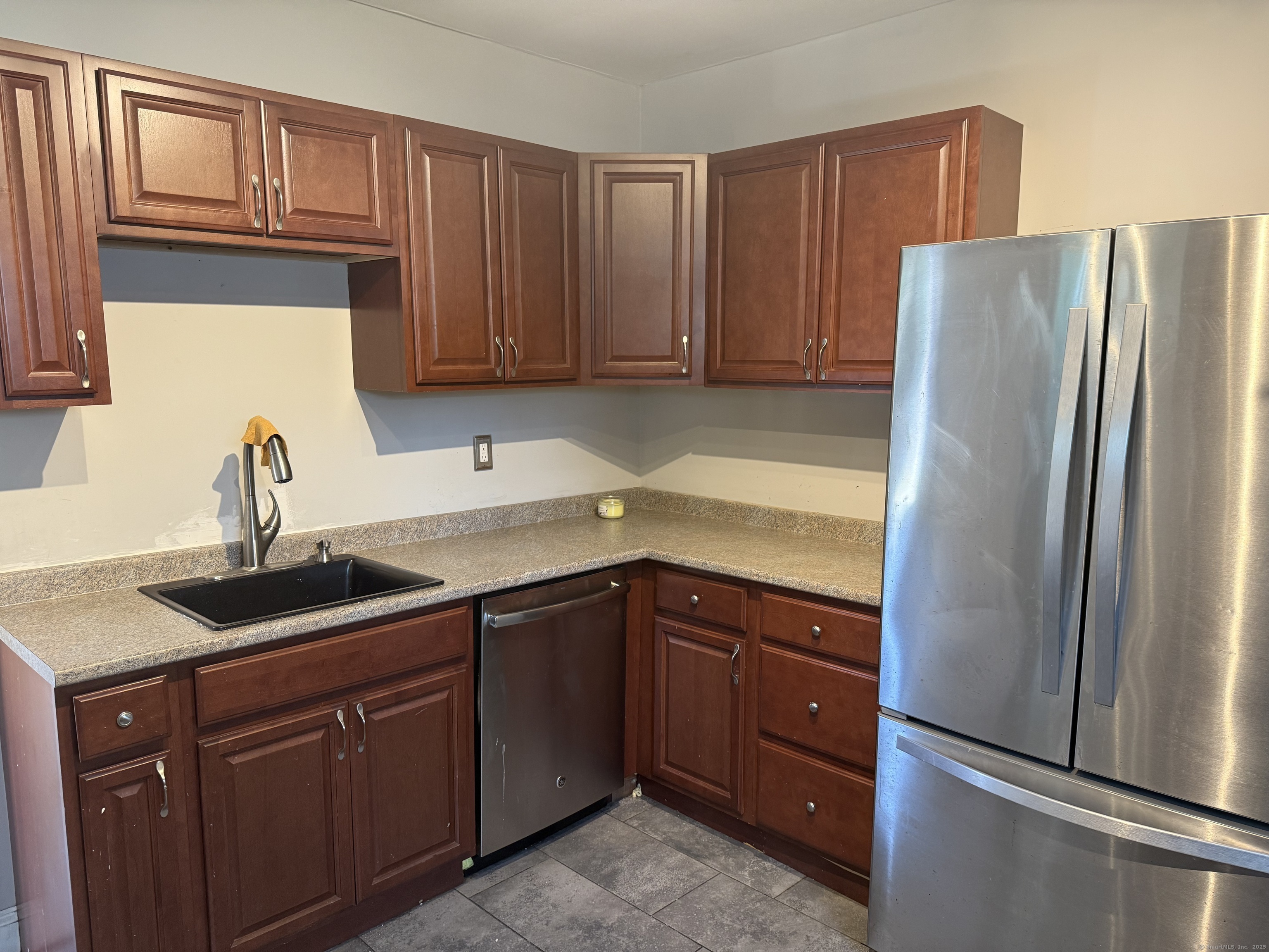 Property Photo: 880 Connecticut Avenue CT 06607