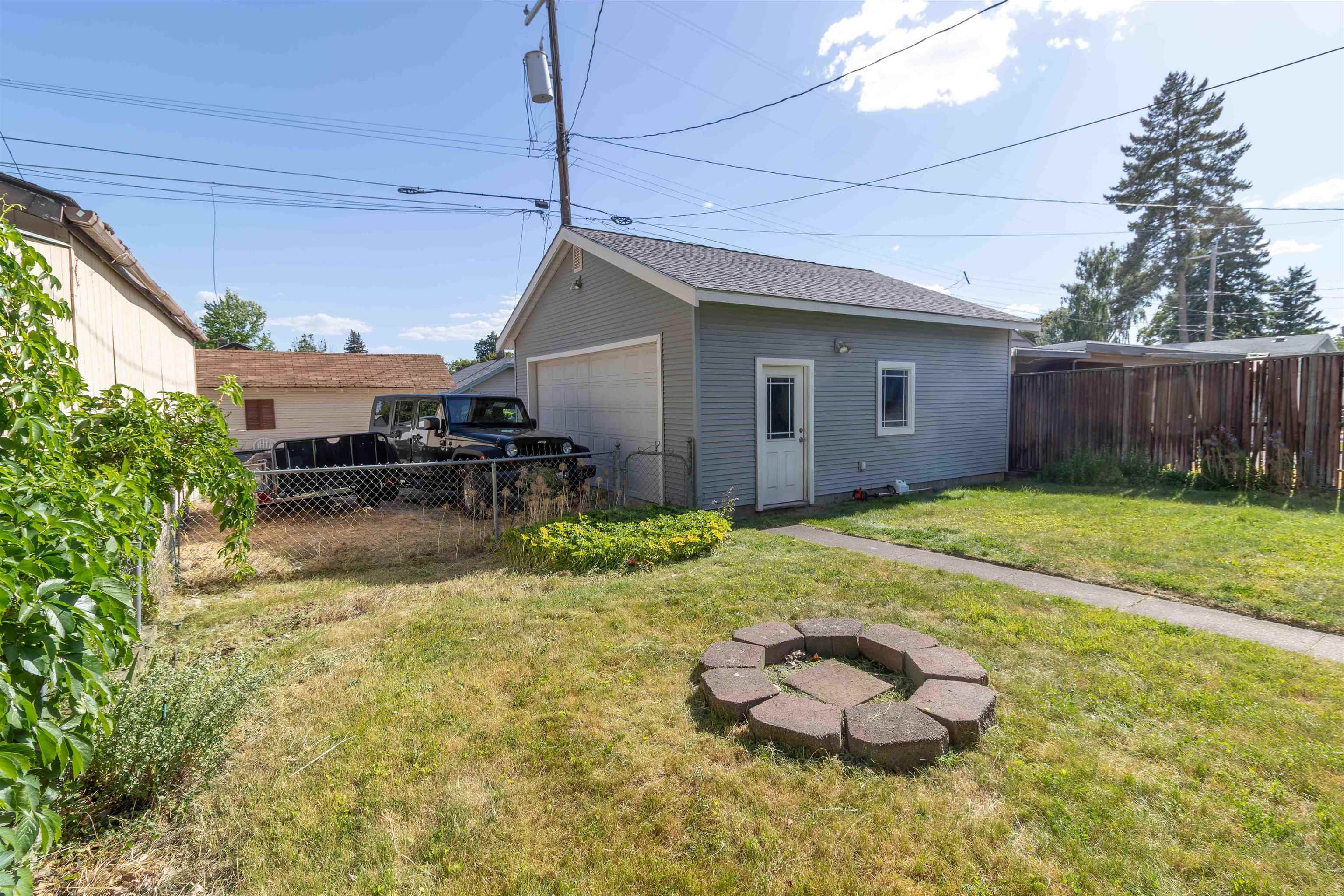 Property Photo: 3311 W Alice Ave WA 99205