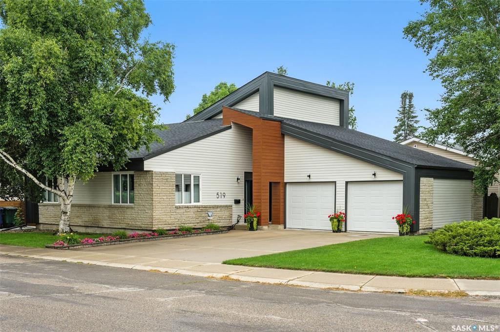Property Photo: 519 Silverwood Road SK S7K 6X3
