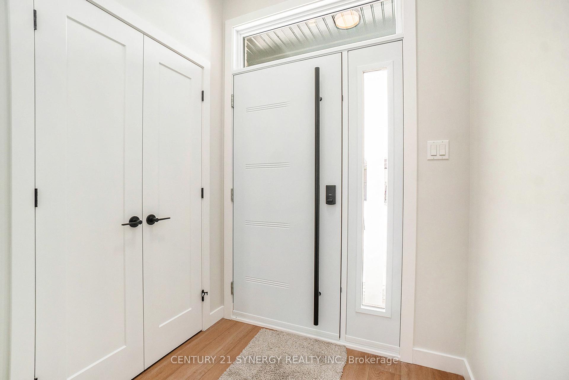 Property Photo:  63 Villeneuve Street  ON K0C 1W0 