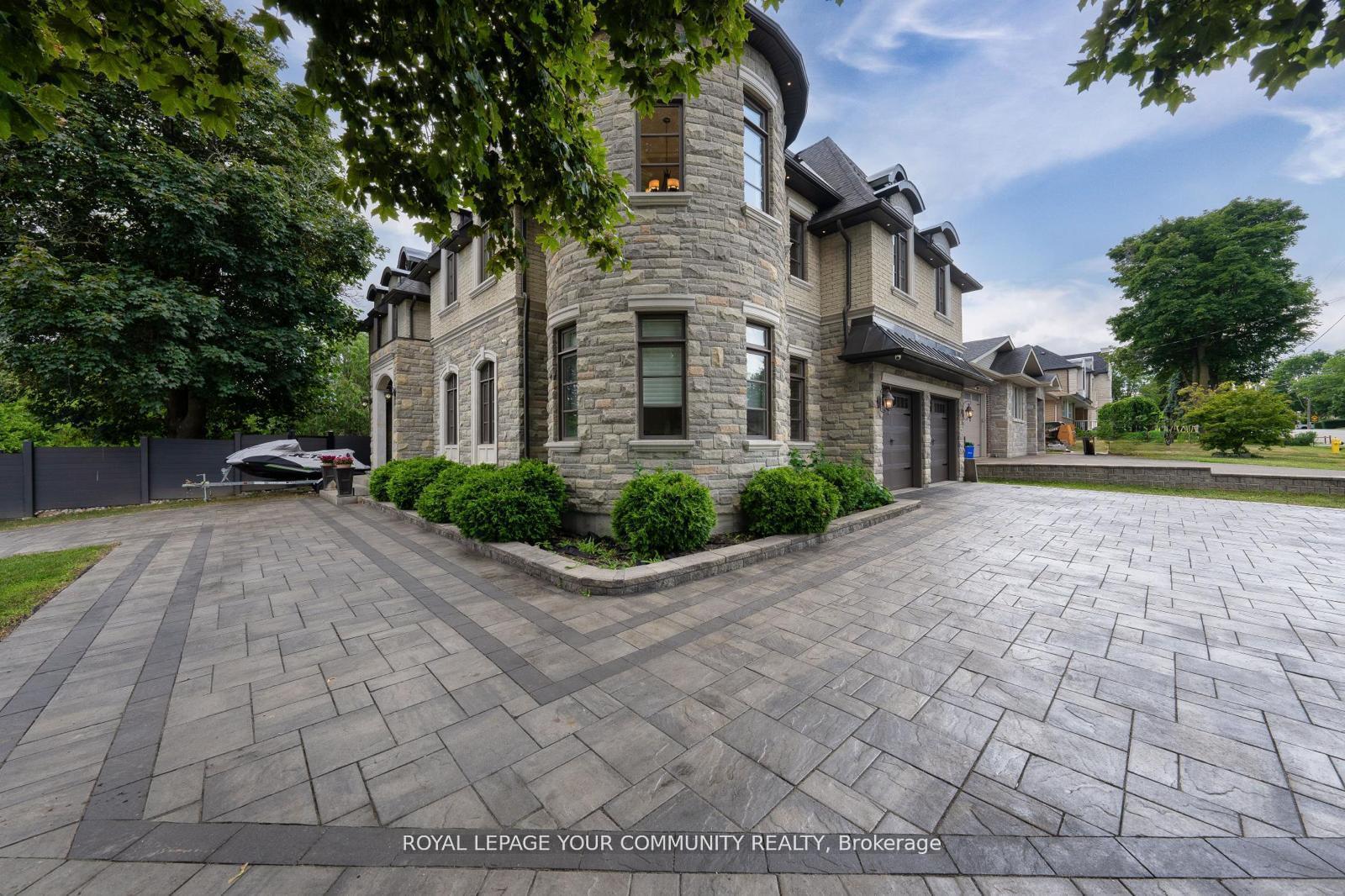 Property Photo:  1 Lancer Drive  ON L6A 1E4 