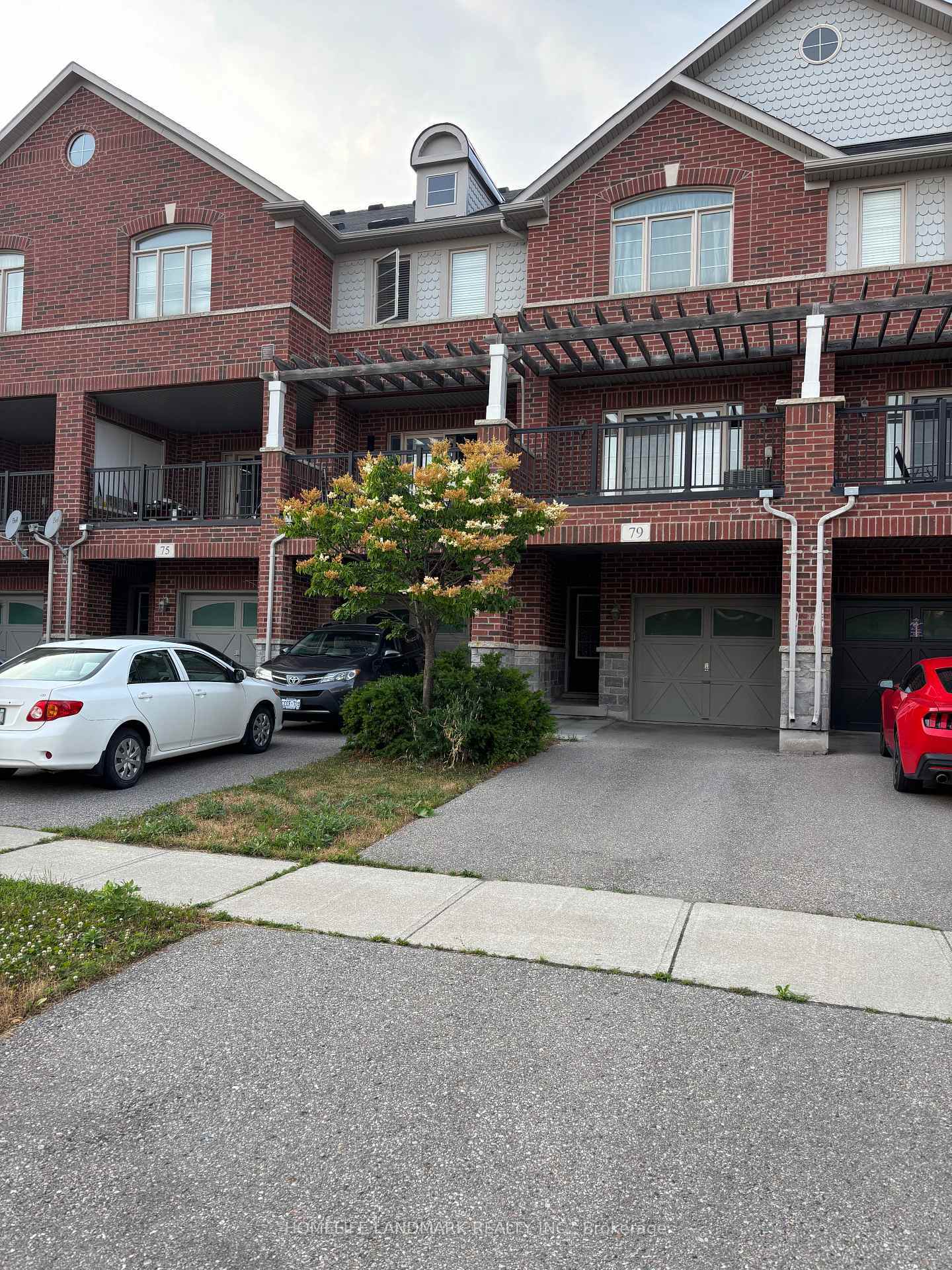 Property Photo: 79 Chokecherry Crescent ON L6E 0J2