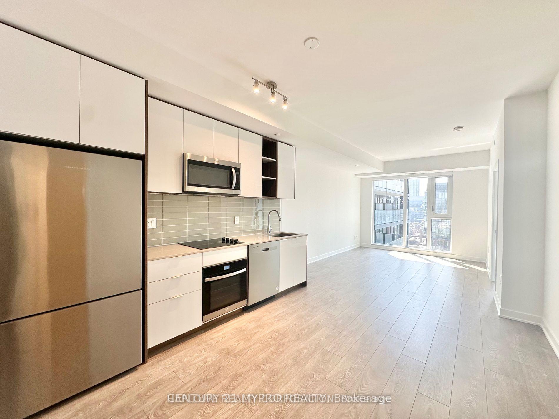 Property Photo: 543 Richmond Street W 1414 ON M5V 0W9