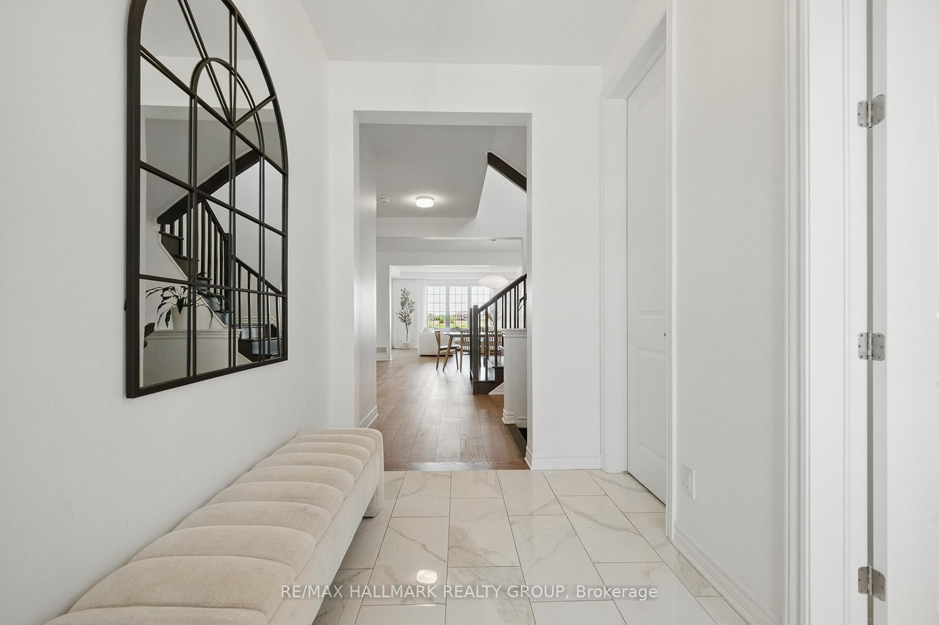 Property Photo:  824 Henslow'S Circle  ON K4A 5H6 