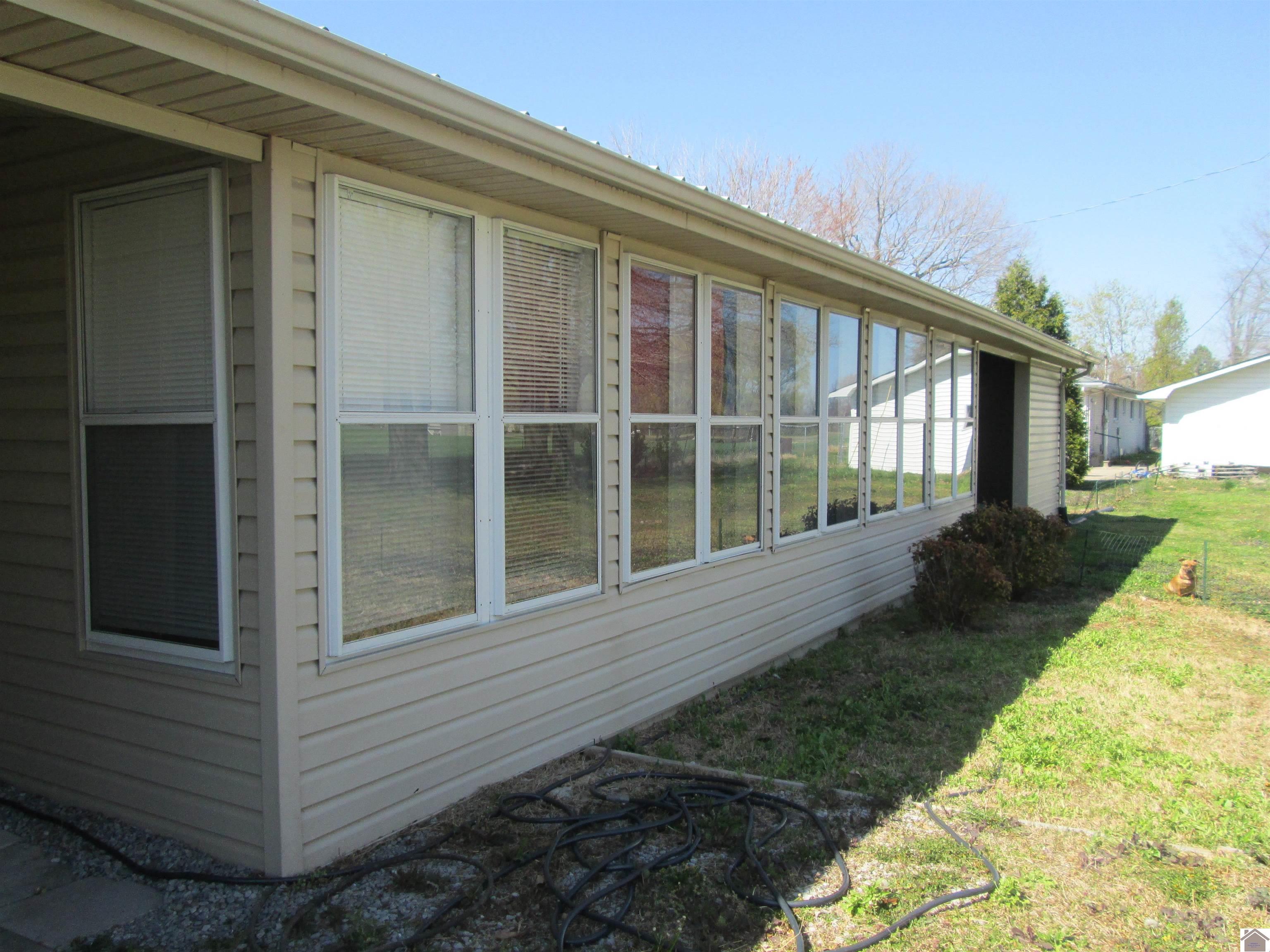 Property Photo: 5442 Bandana Rd KY 42053
