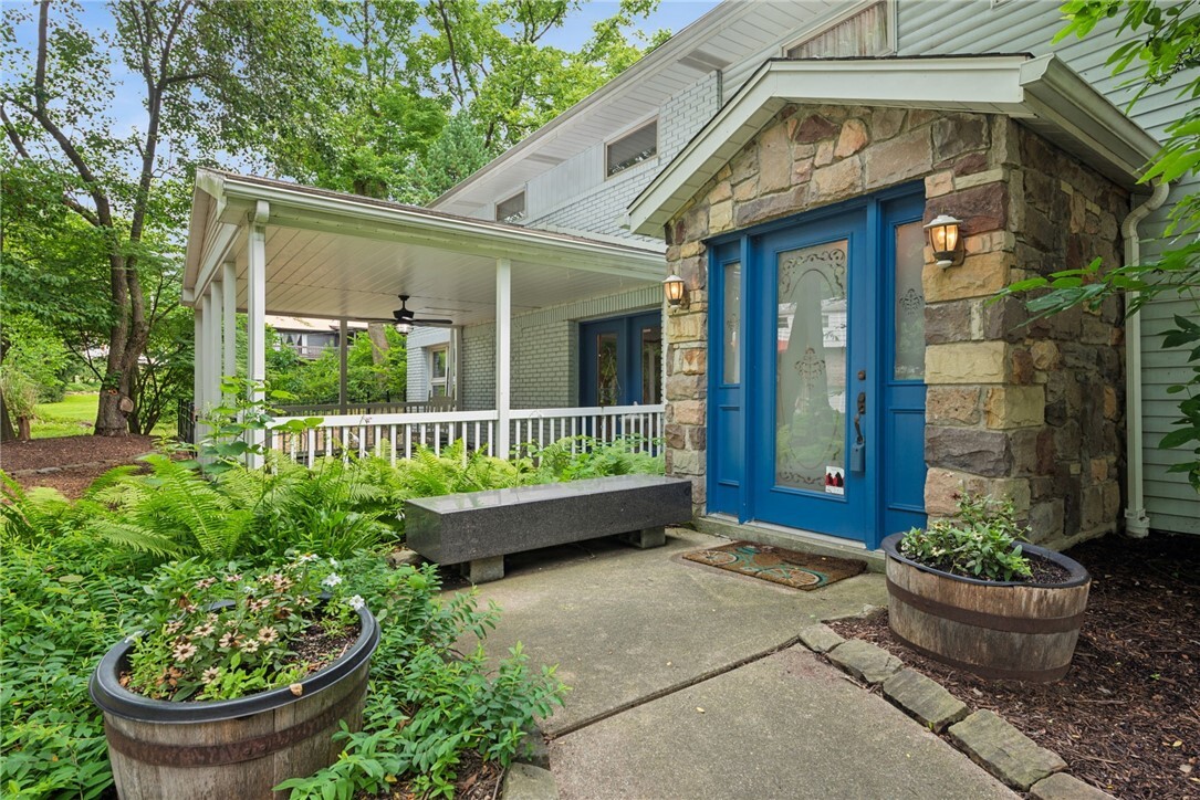 Property Photo:  1200 Evergreen Drive  PA 15235 