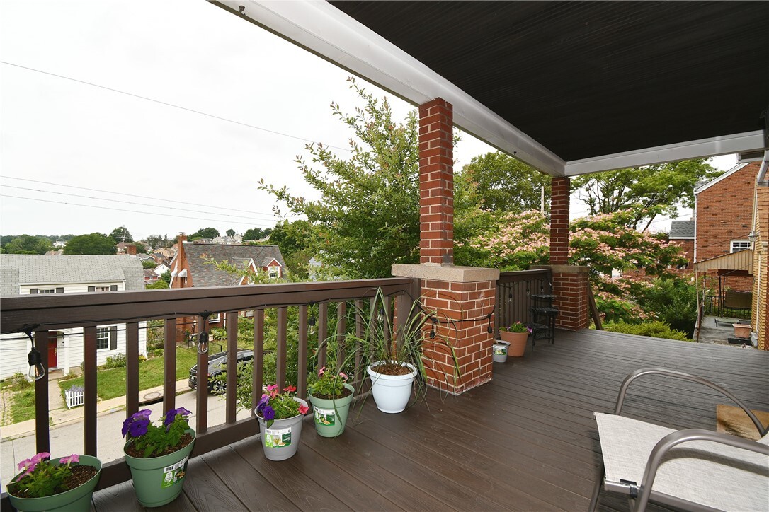 Property Photo:  1661 Seaton St  PA 15226 