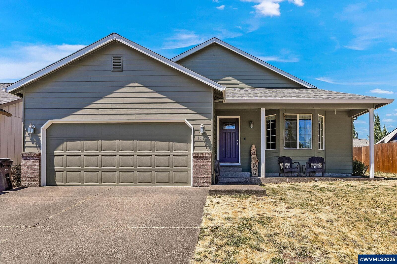 Property Photo: 1414 S 6 St OR 97351