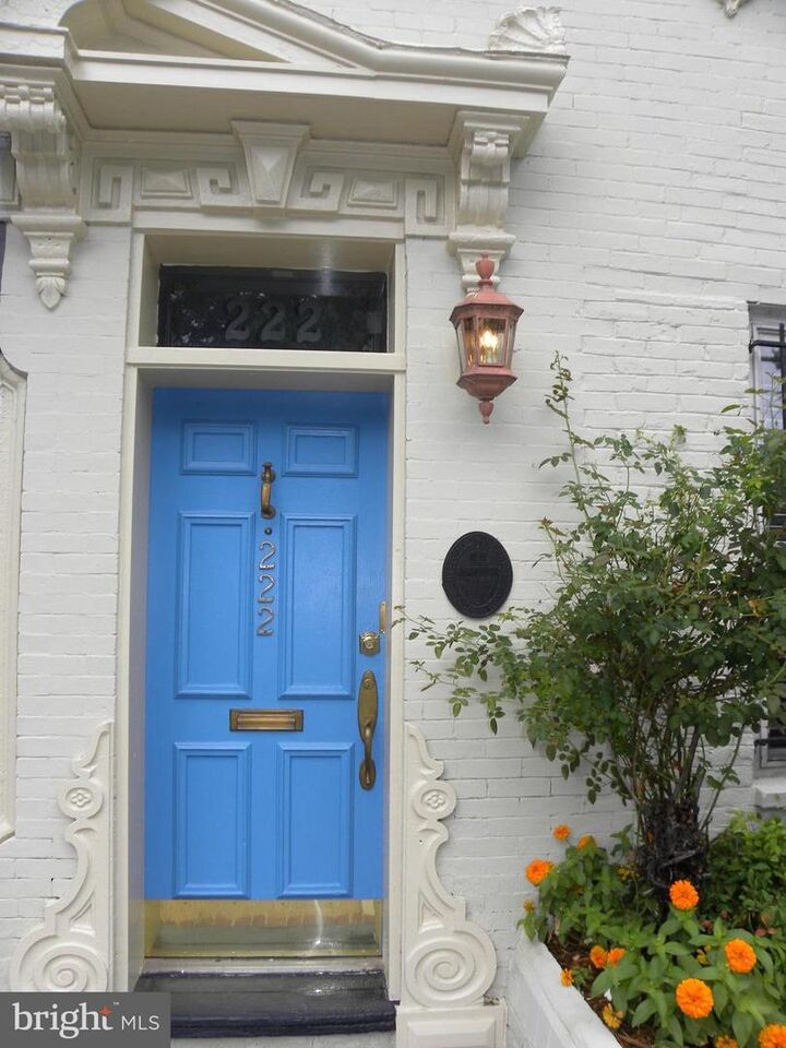 Property Photo:  222 N Patrick Street  VA 22314 