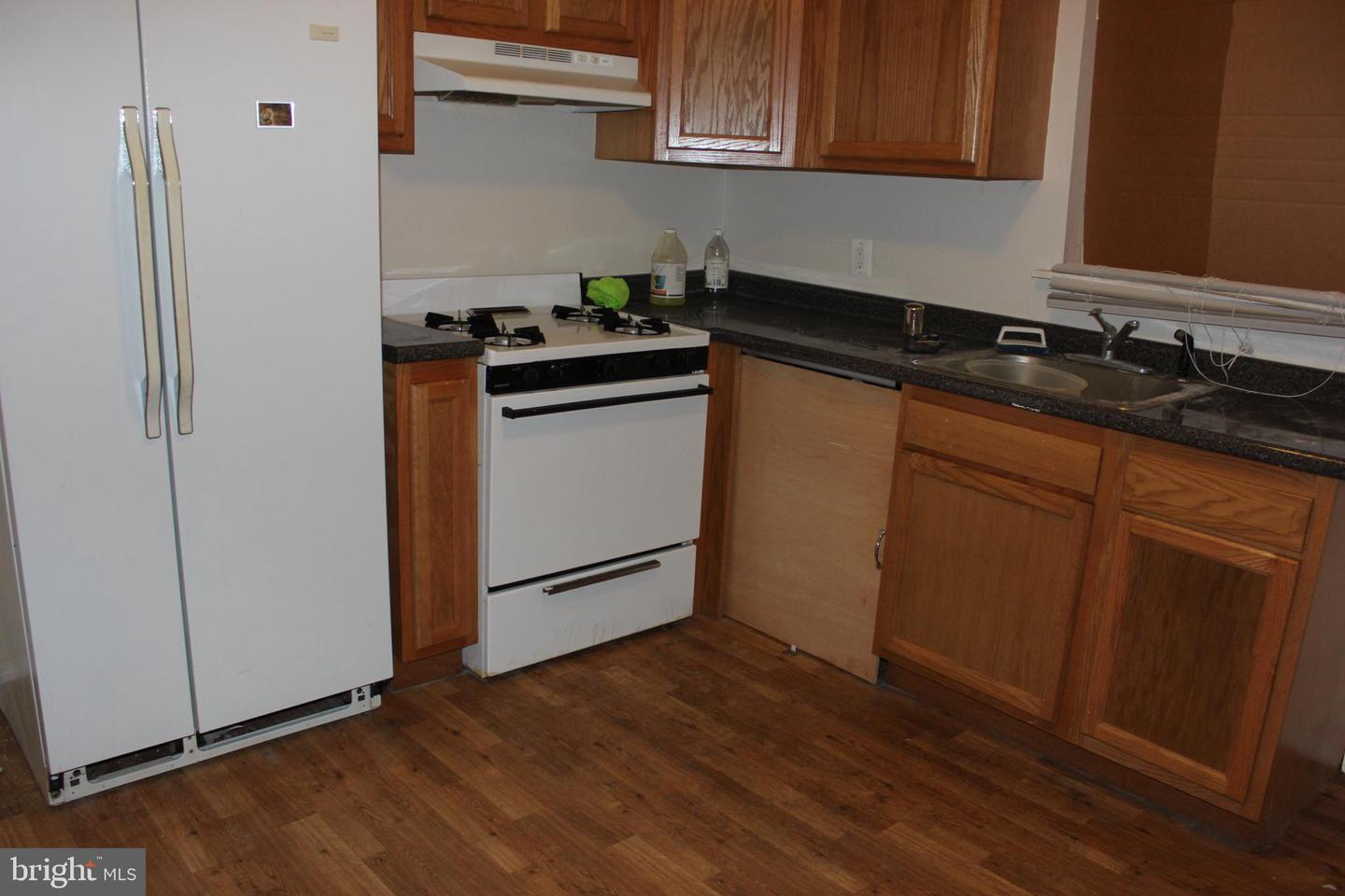 Property Photo:  3433 Mount Vernon Street  PA 19104 