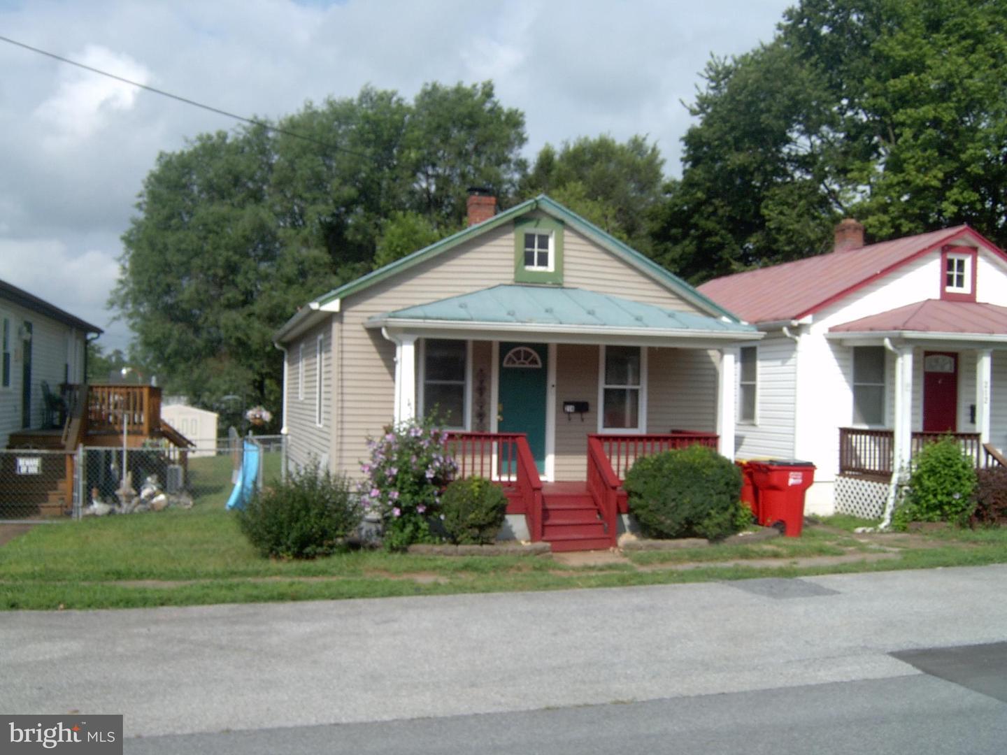 Property Photo: 214 S George Street WV 25438
