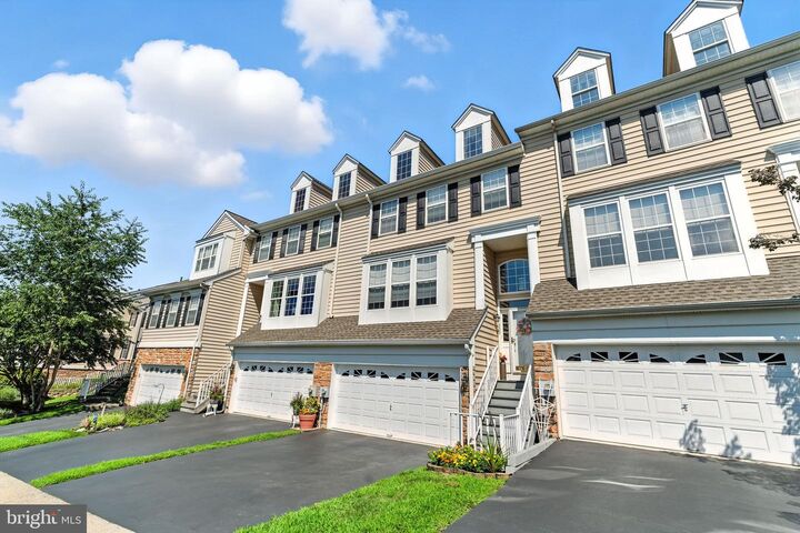 205 N Azalea Court  Glen Mills PA 19342 photo