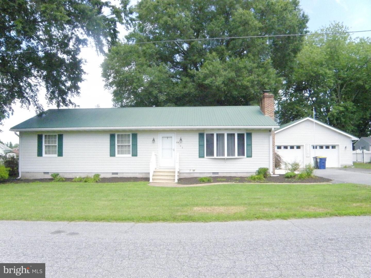 Property Photo:  108 Elizabeth Street  DE 19947 