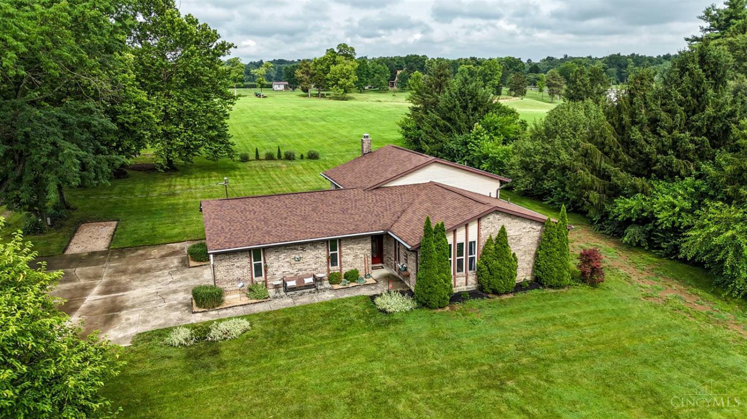 Property Photo:  4135 Race Lane Road  OH 45053 