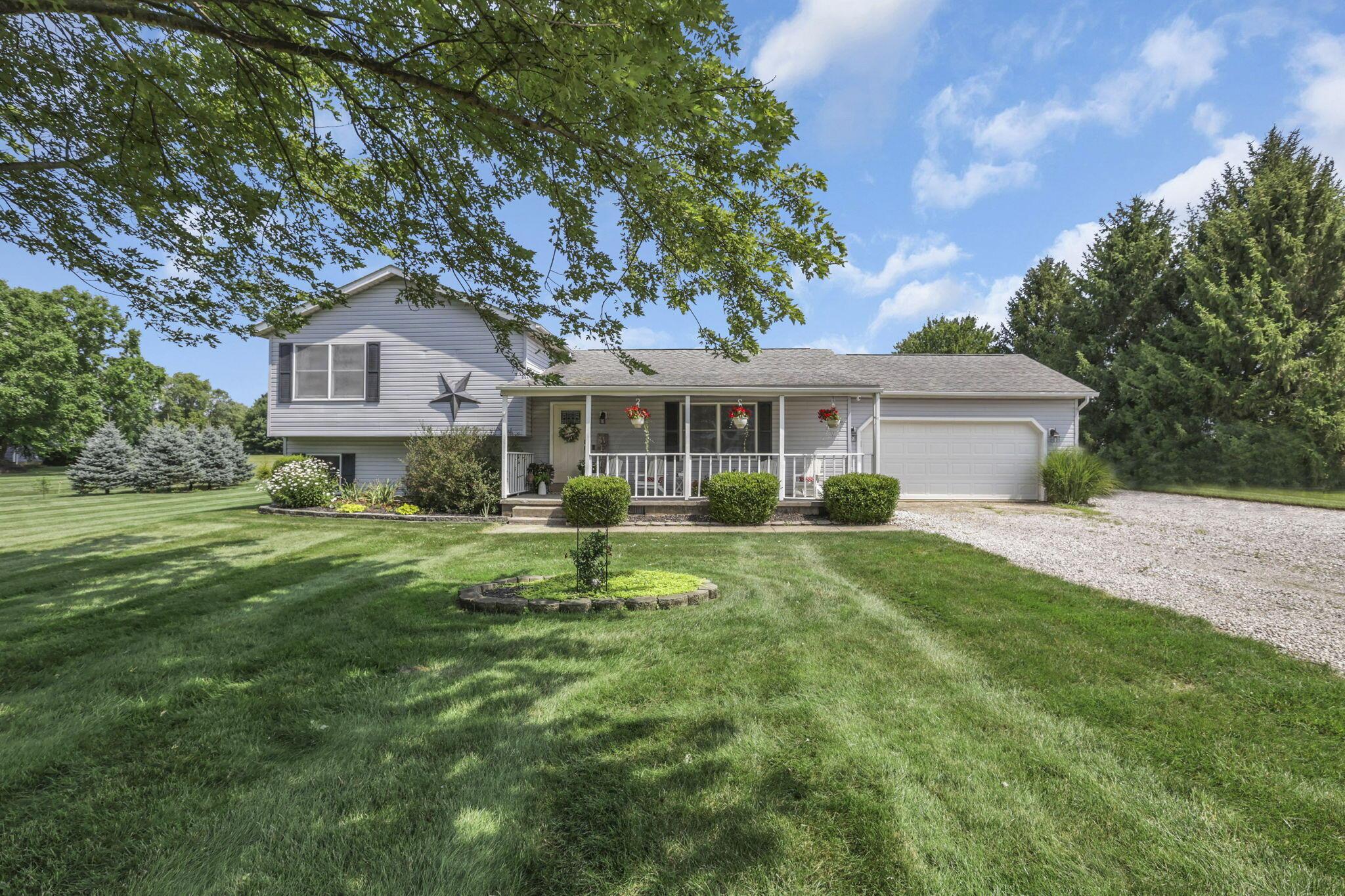 Property Photo:  5826 Blacks SW Road  OH 43062 