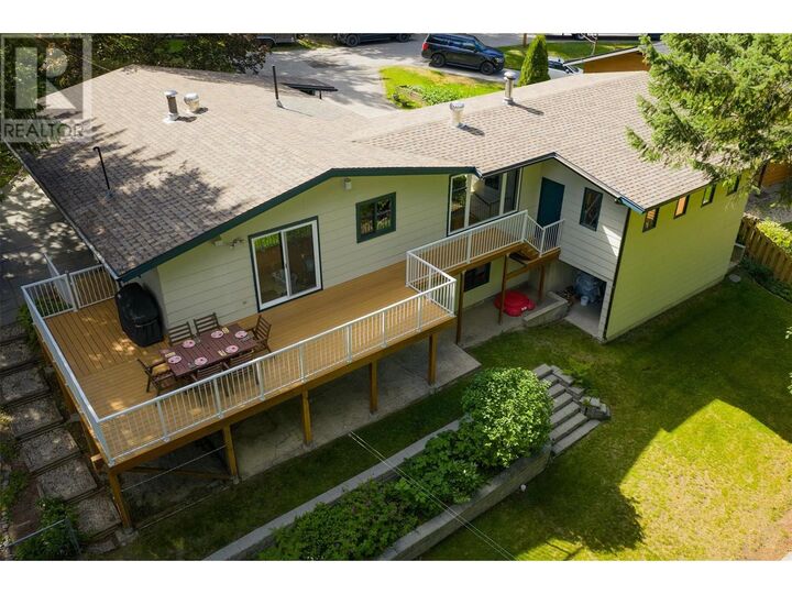 Property Photo: 2707 Maple Crescent BC V0G 1Y0