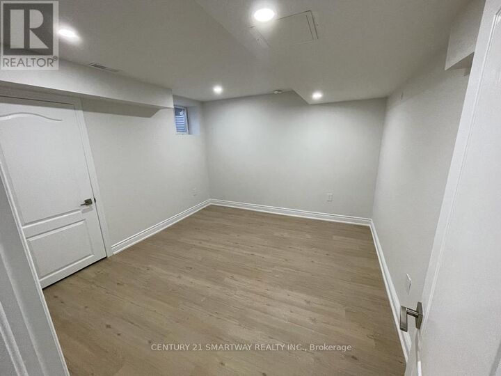 Property Photo: 3224 Tacc Drive Bsmt ON L5M 0H3