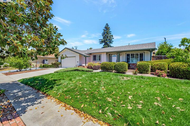 Property Photo: 42650 Sully CA 94539