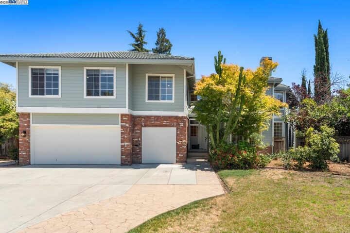Property Photo: 40783 Rainwater Ct CA 94539