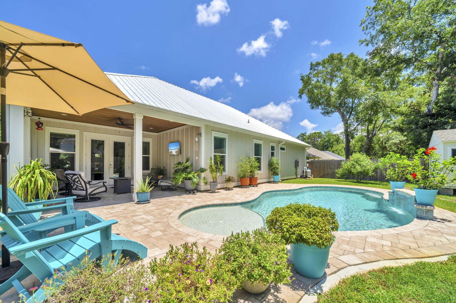 Property Photo: 215 Ricker Avenue FL 32459