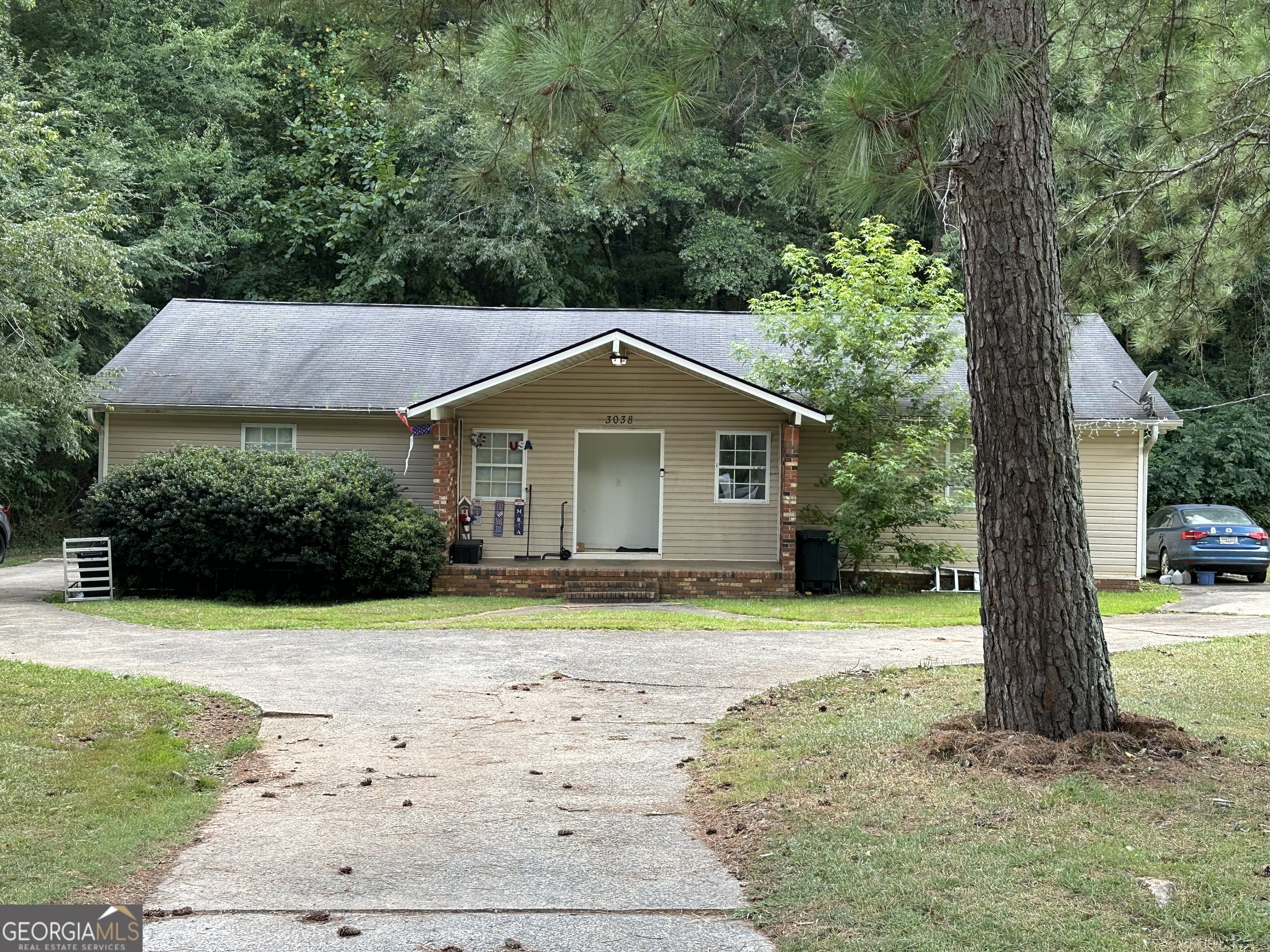 Property Photo: 3038 Callier Springs Road SE GA 30161