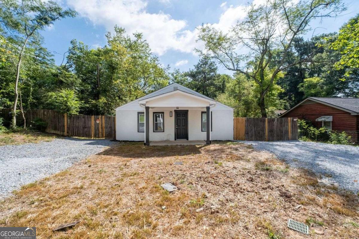 Property Photo: 5304 Groovers Landing Road SE GA 30101