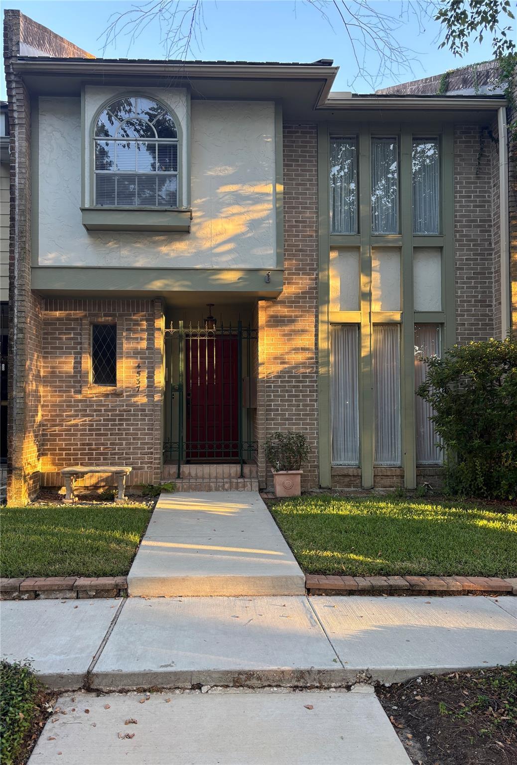 Property Photo: 4537 Acacia Street TX 77401